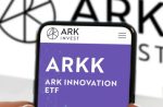 Ark Investment: la criptoinnovación de EE. UU. amenazada por la ambigüedad regulatoria